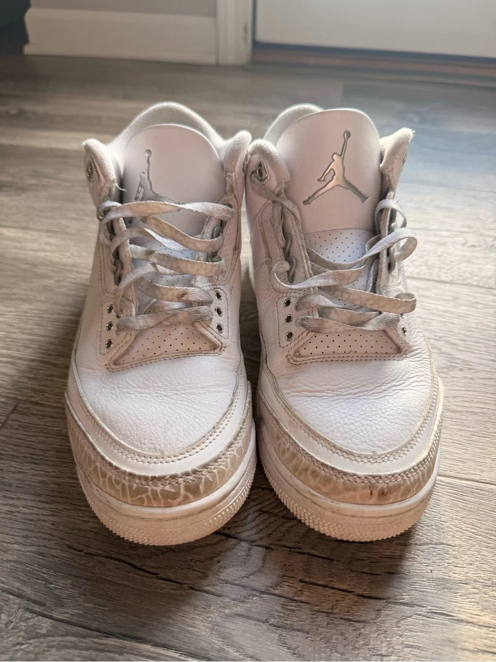 Air Jordan 3 Retro Sneakers